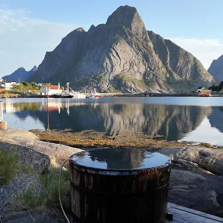 Caspara Authentic Rorbu View In Lofoten Сasa de vacaciones