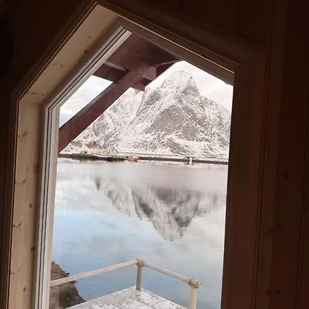 Caspara Authentic Rorbu View In Lofoten Сasa de vacaciones Reine