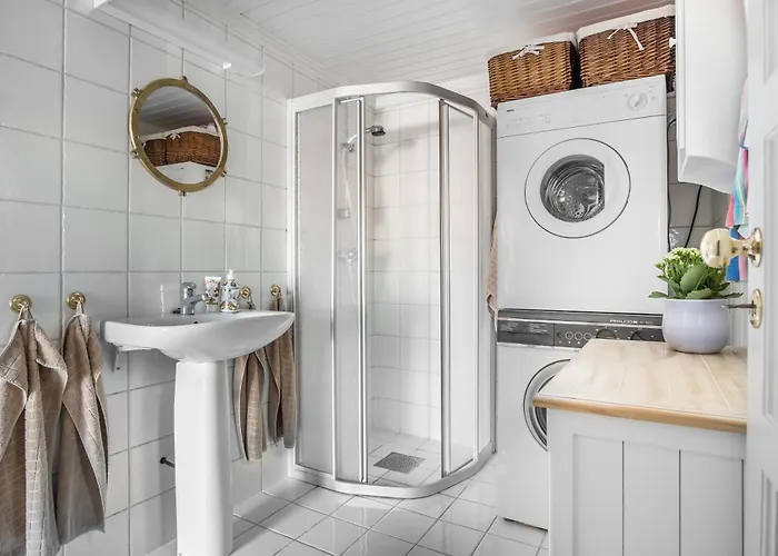 Casp-ara Rorbu In Reine, Lofoten - Amazing View- Sauna Included Semesterbostad