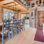 Casp-ara Rorbu In Reine, Lofoten - Amazing View- Sauna Included *