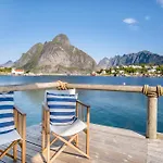 Casp-ara Rorbu In Reine, Lofoten - Amazing View- Sauna Included Tatil Evi Reine