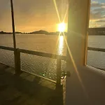 Casp-ara Rorbu In Reine, Lofoten - Amazing View- Sauna Included Tatil Evi Reine