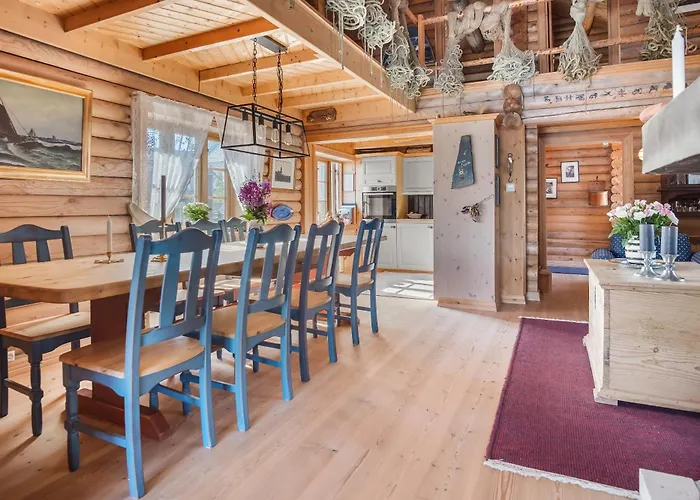 Casp-ara Rorbu In Reine, Lofoten - Amazing View- Sauna Included *