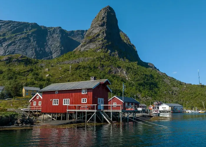 Casp-ara Rorbu In Reine, Lofoten - Amazing View- Sauna Included Hébergement de vacances *